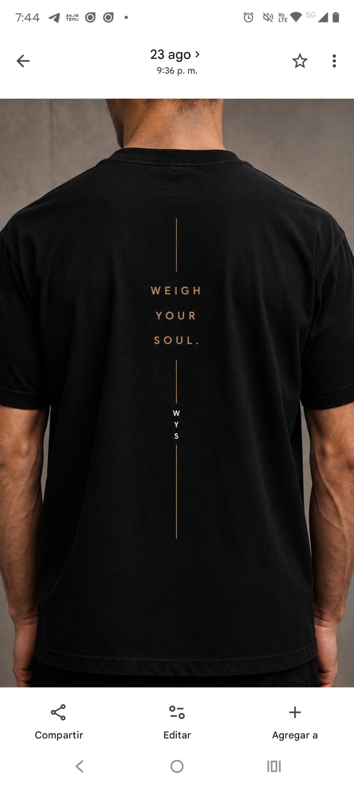 WYS-01 upper back and collar detail